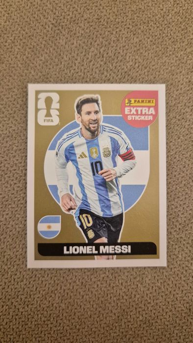 Extra sticker Messi gold