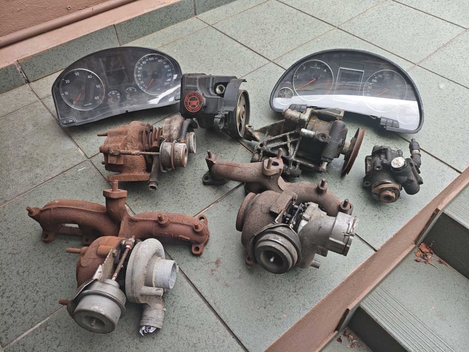 Vários turbos VW Audi