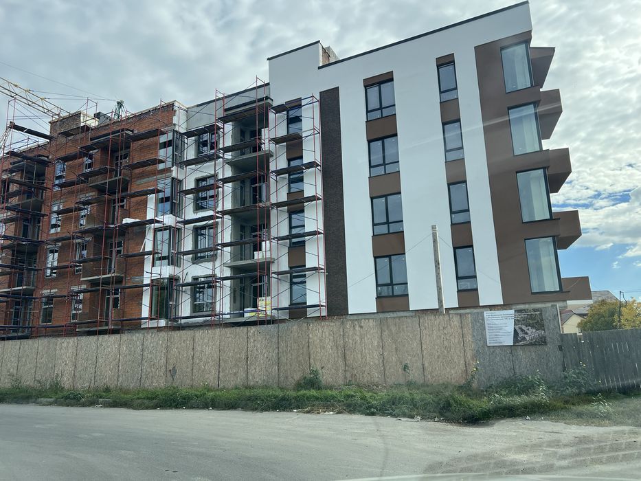 Чорнова однокімнатна у ЖК Сторожницький