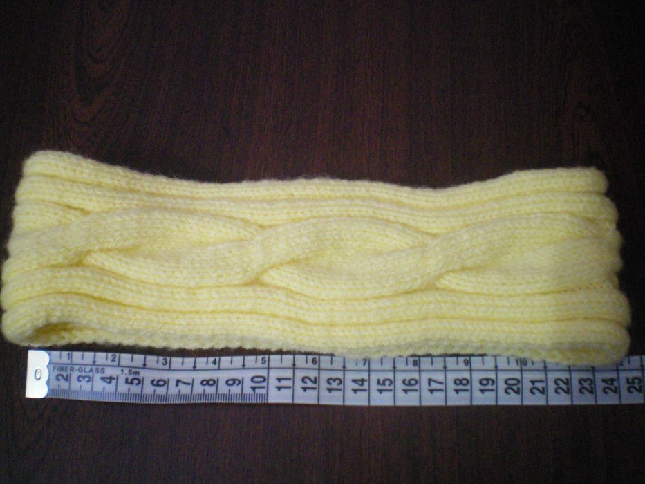 Повязка на голову стильная вязаная модная зимняя тёплая