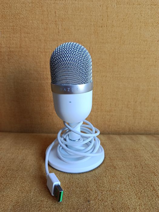 Мікрофон Razer Seiren V3 Mini White