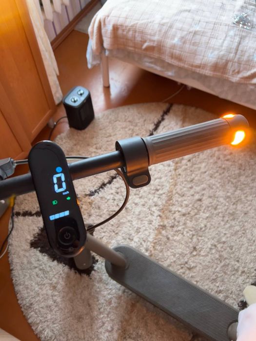 Продам самокат Xiaomi Electric Scooter 4 Pro Max