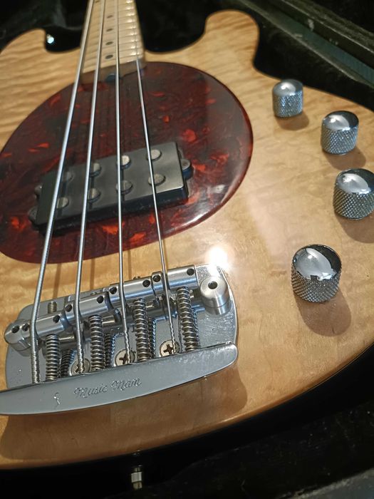 Baixo Music Man 20th Anniversary StingRay