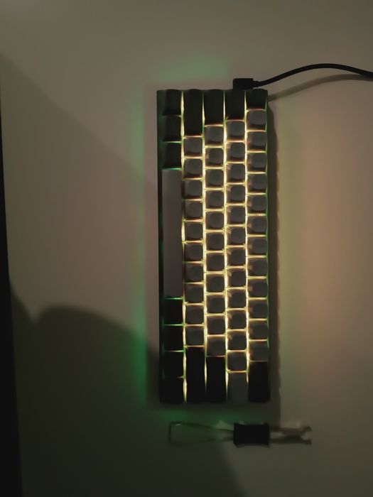 Teclado magnético (8khz)