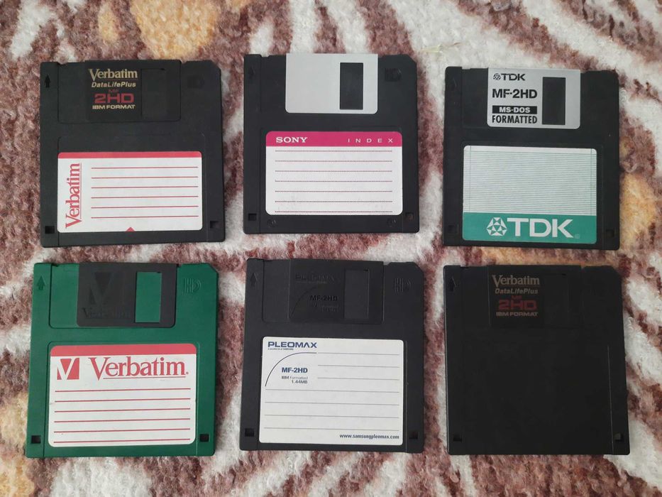 CD диски, дискеты флоппи диски Floppy Disks 3.5'', 1,44 Мб.