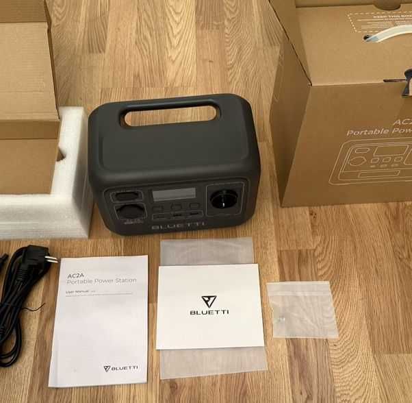 Зарядна станція BLUETTI AC2A Portable Power Station ємністю 204.8 Втг