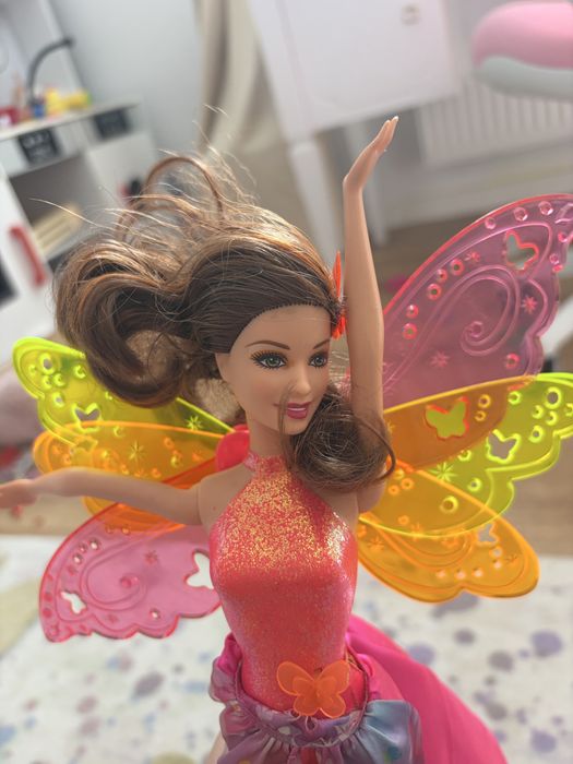 Barbie motyl skladane skrzydla
