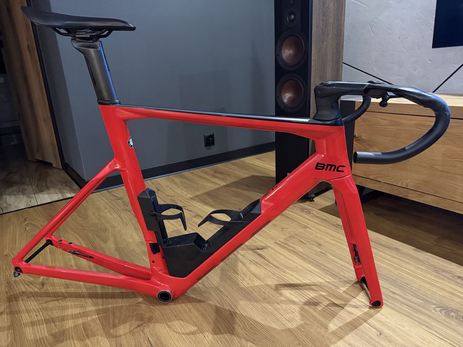 Sprzedam rama , kierownica , sztycaBMC Timemachine 01 SLR Road rozm 56