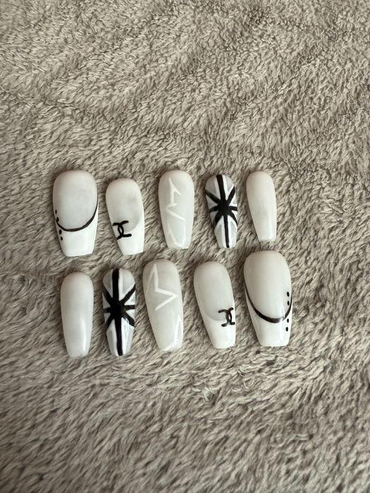 Press on nails tipsy paznokcie swag y2k alternative