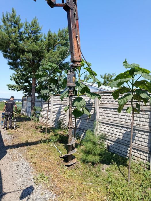 Послуги маніпулятора, встановлення з/б опор буріння ям під фундамент