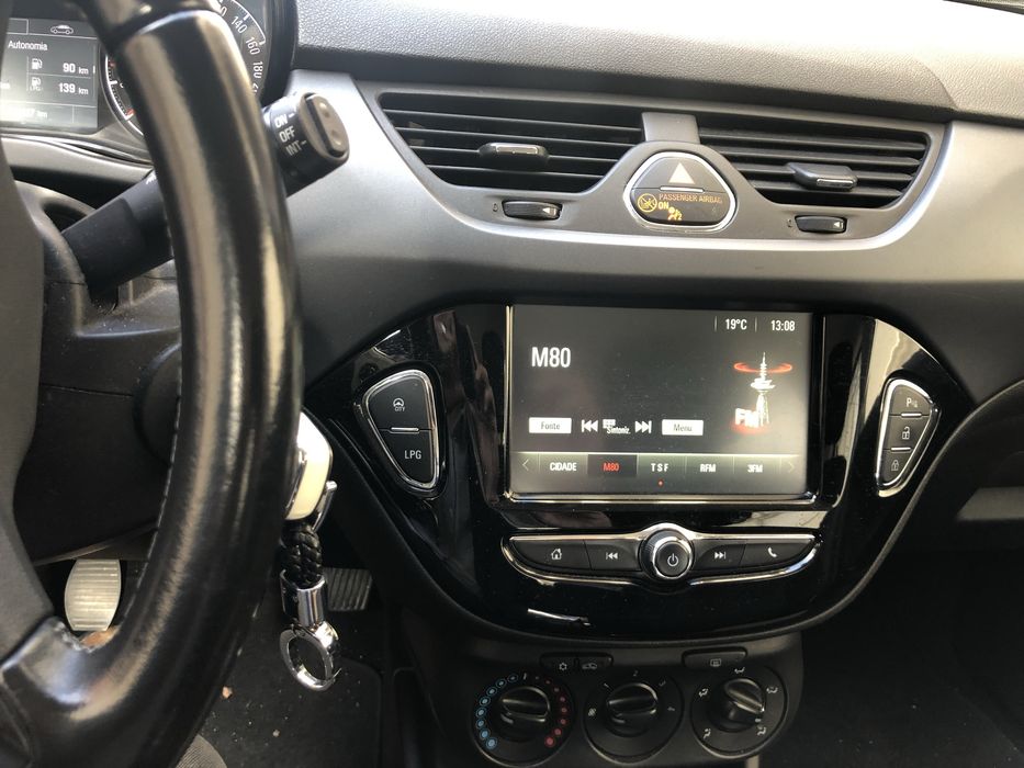 Opel corsa 1,4 bi fuel ano 2017