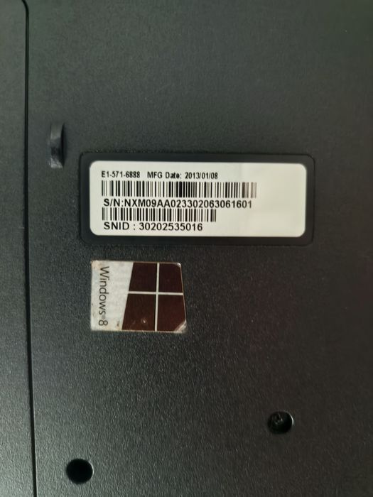 Acer Aspire E1-571 15,6" i3-3120M/8GB/SSD Samsung Evo 860 250gb/DVD-RW