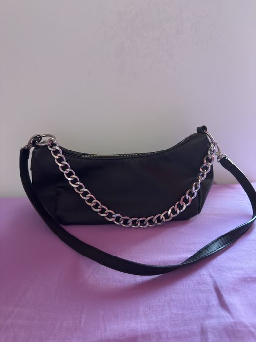 Bolsa da bershka e lefties