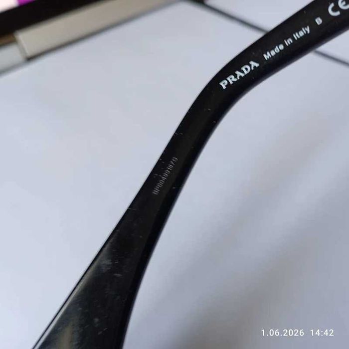 Okulary  przeciwsłoneczne Prada