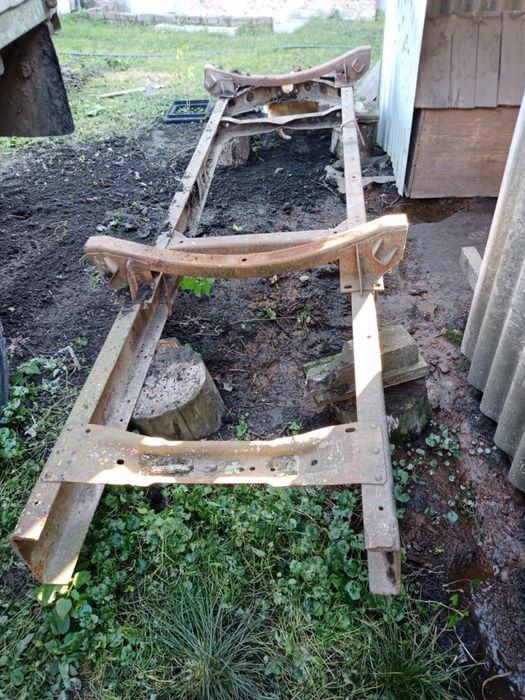 Рама під причіп для техніки