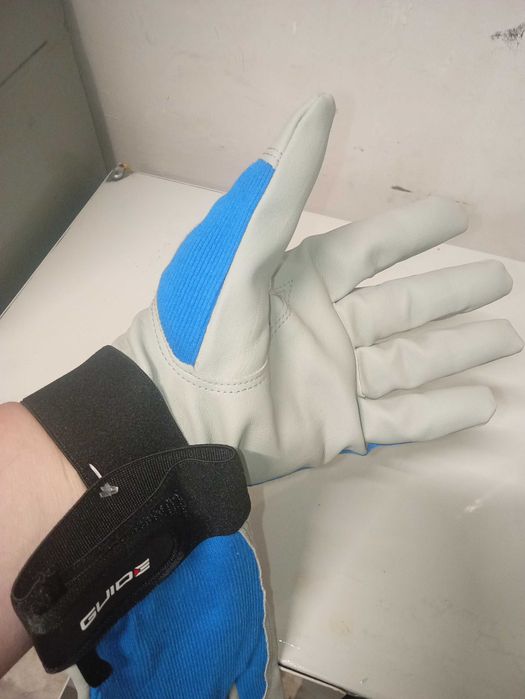 Робочі рукавиці.