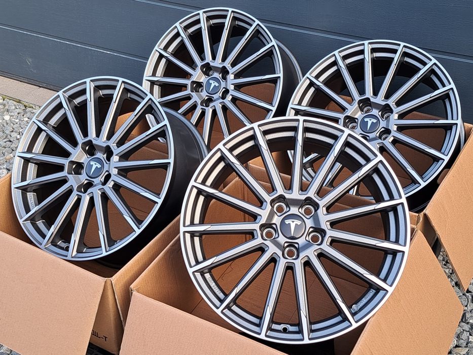 Alufelgi Nowe 19 5x114,3 TESLA Y CNC AEZ