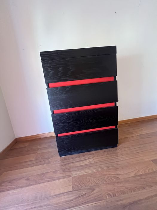 Cama casal em bom estado