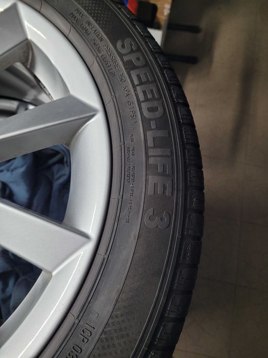Титанові диски 7J x17 h 2 et45  з гумою 225\50 R 17 vw /skoda\audi. Можливий торг...
