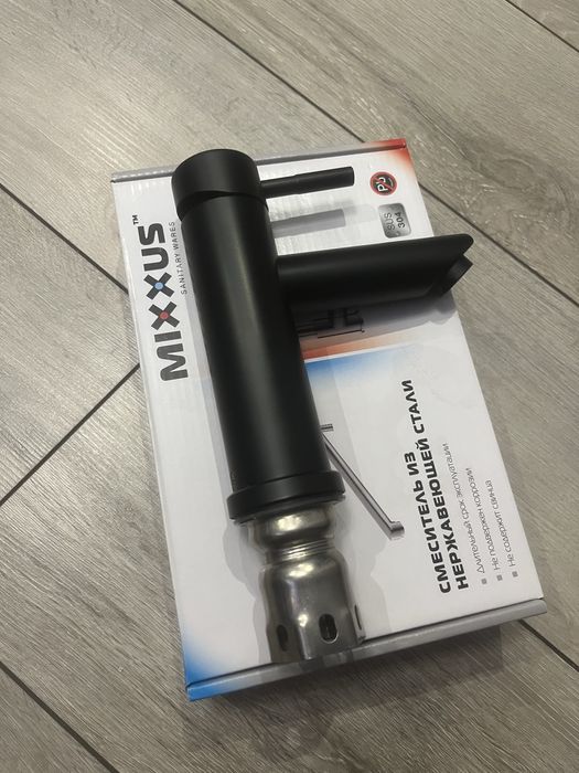 Змішувач для умивальника Mixxus SUS-001-A чорний | нержавіюча сталь