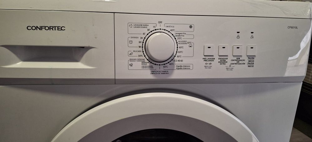 Maquina Lavar da  Confortec  de 6Kg