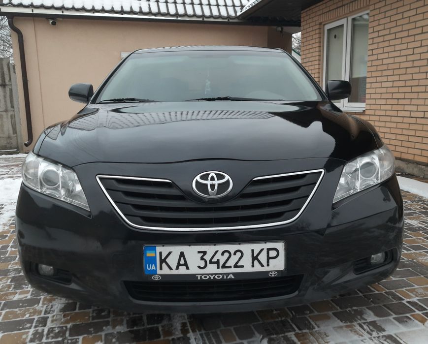 Toyota Camry40          2.4 GAZ-BENZ