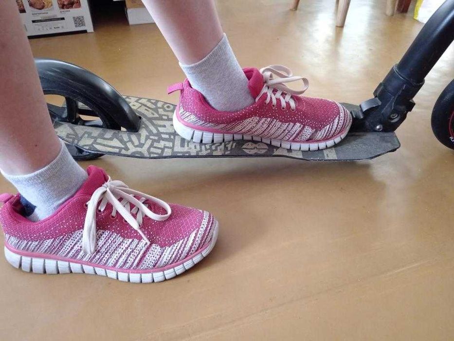 Дитячий самокат для дитини 8-16 років