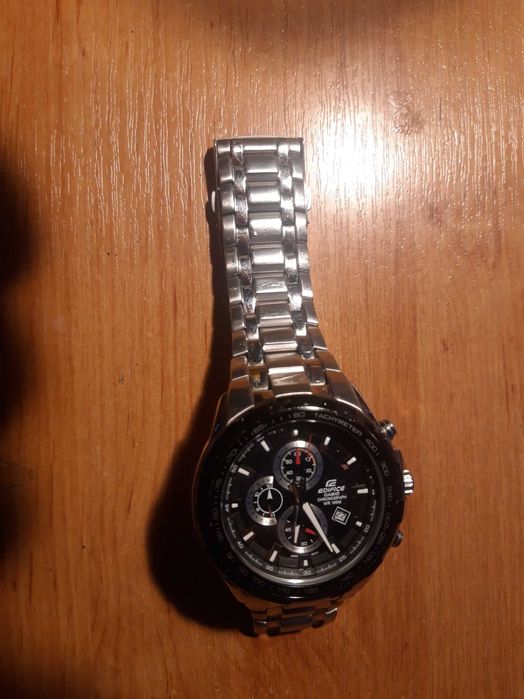 Casio Edifice EF 539 bardzo ładny stan wizualny . 100 % sprawny