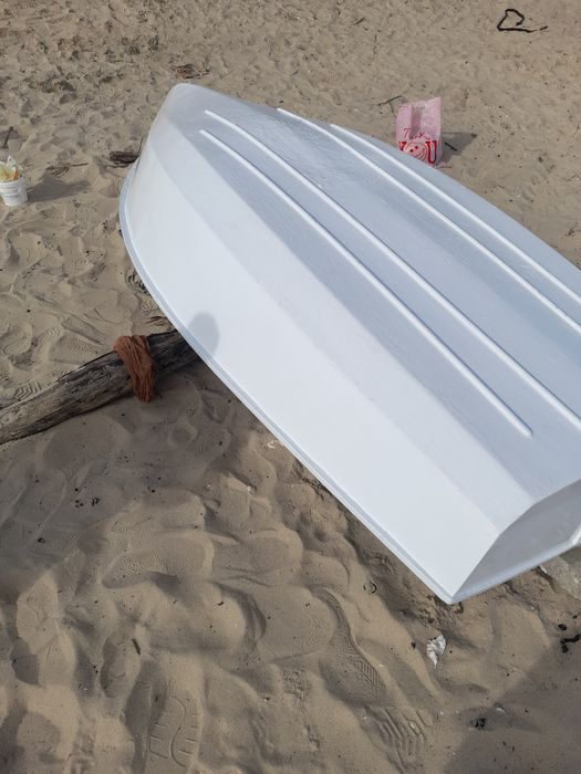 Barco auxiliar em fibra