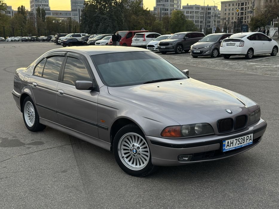 BMW e39 520i
