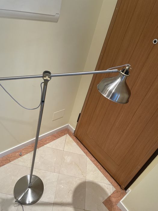 Candeeiro de Pé do Ikea