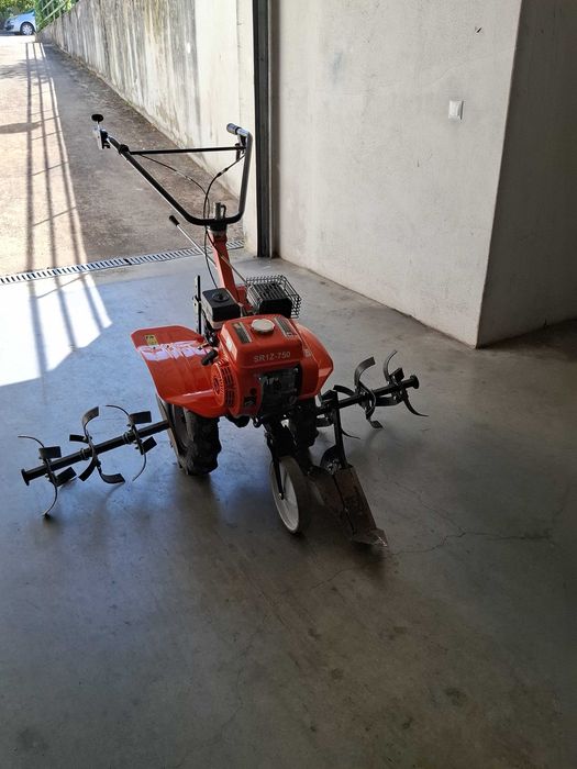 Motoenxada  como novo