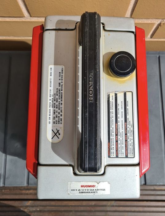 Генератор Honda EM 600