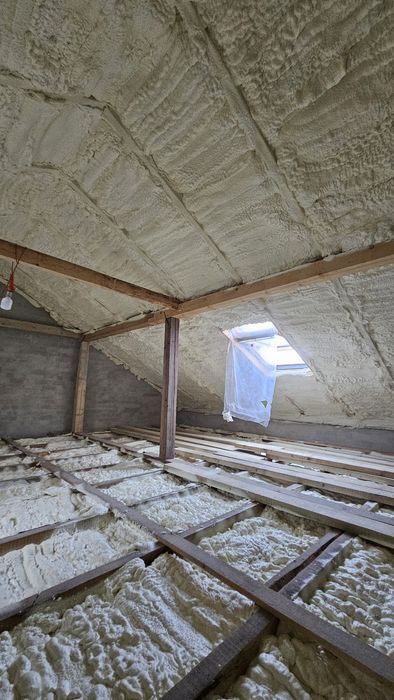 Утеплення Пінополіуретаном,Піною(ППУ)дахів,перекриття,каркасники,ангар