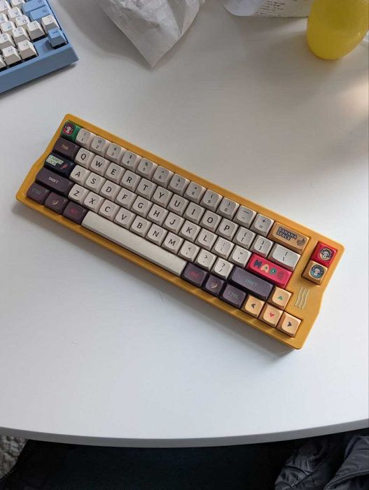 Gaming keyboard IQUNIX Q66 Happy Ape Wireless Mechanical