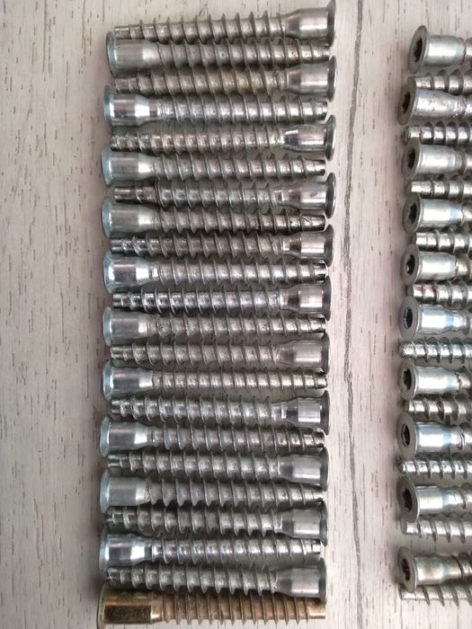 Конфірмати меблеві б/в ( 64 шт.).