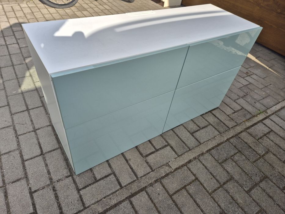 Komoda Ikea Besta