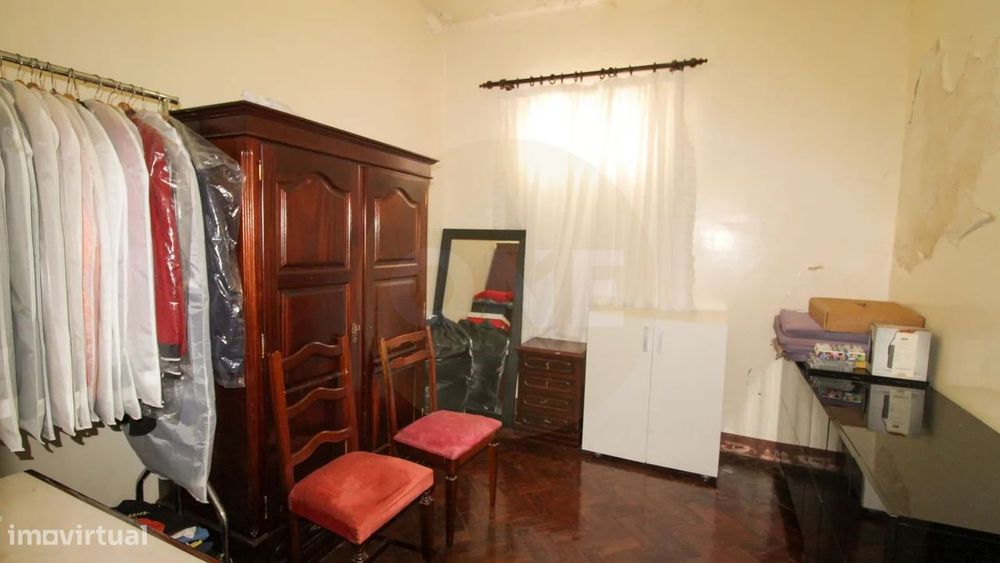 Prédio para Comércio e Habitação no Centro de Machico