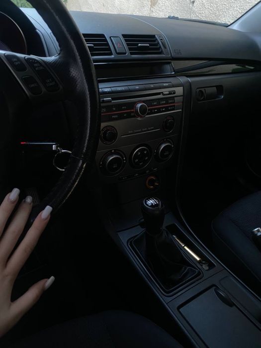 продам мазду 3 2007 року