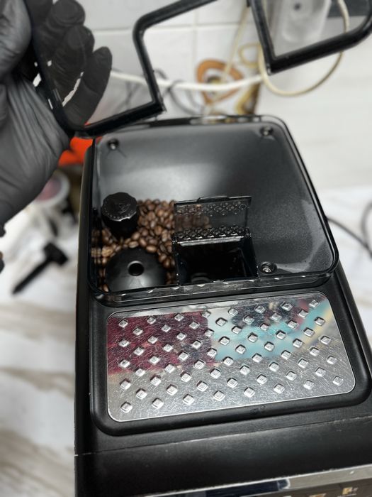 Зернова кавоварка Philips latte go 5400 супер стан