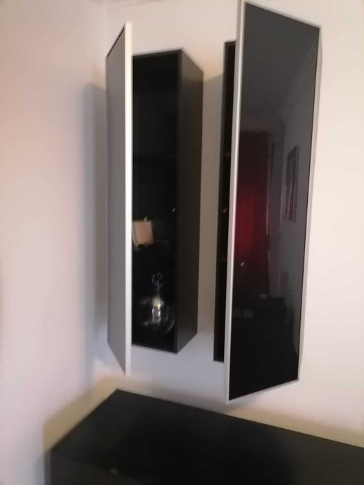 Móvel para TV em mogno