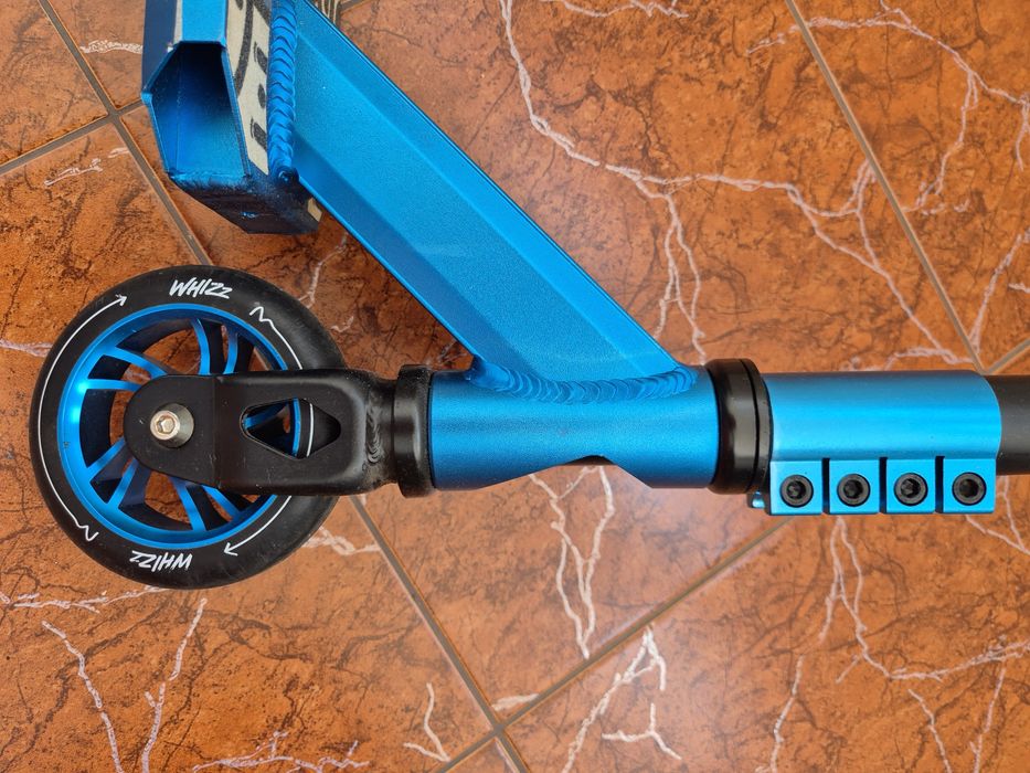Двоколісний самокат Lionelo Whizz Blue Cobalt