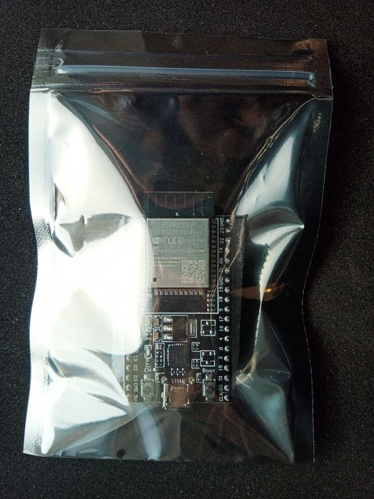 ESP32 DevKitC V4 ESP32-WROOM-32D WiFi Bluetooth