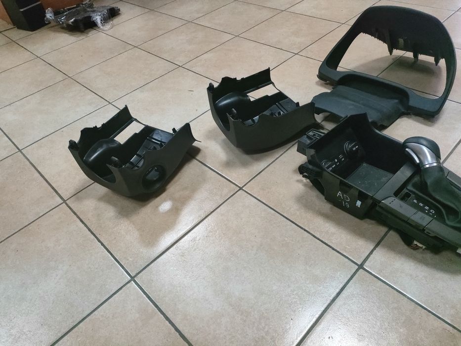 Кожух руля рульової колонки Elantra 2016-2017-2018-2019-2020 під замок