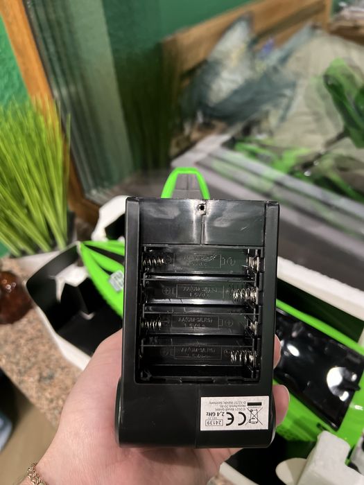 радіокерований катер Revell Control X-TREME  45 км на годину