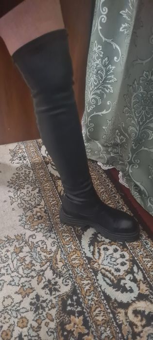 Продам шкіряні сапожки чулки