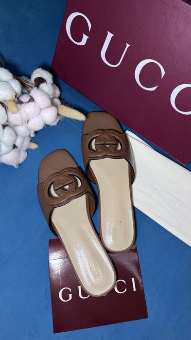 Шльопанці шкіряні від світового бренду Gucci