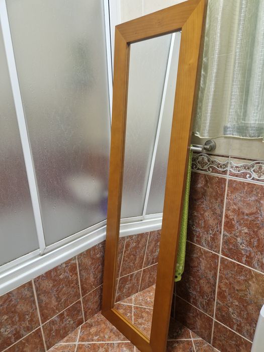 Espelho de quarto vertical