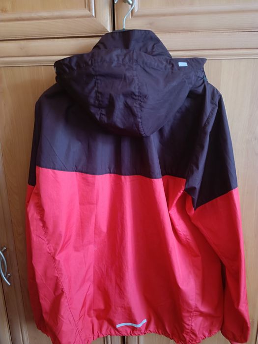 Kurtka Wiatrówka NIKE Windrunner – Crimson & Burgundy Crush