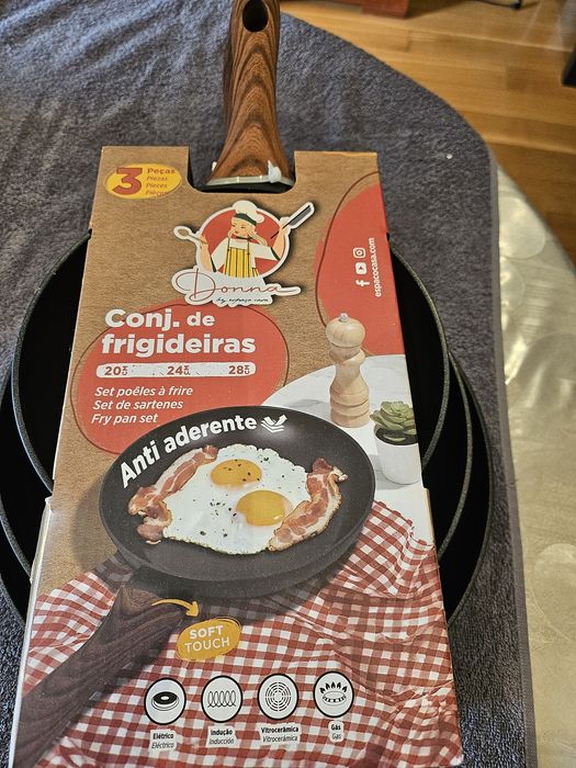 Conjunto de frigideira